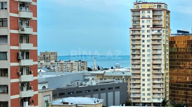 İcarəyə verilir 4 otaqlı yeni tikili 250 m², 28 May m., photo 24 from 27