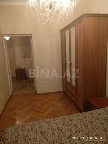 Продаётся 3-комн. вторичка 74 м², м. Ичеришехер, photo 9 from 17