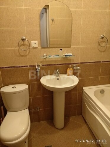 Продаётся 3-комн. вторичка 74 м², м. Ичеришехер, photo 12 from 17