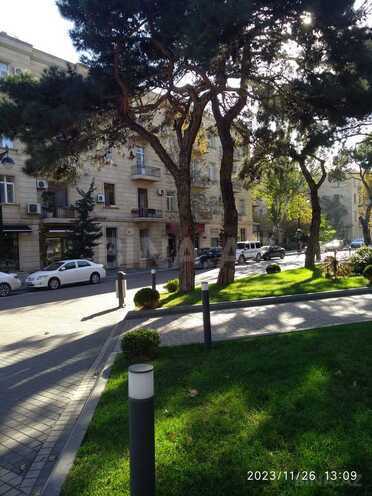 Продаётся 3-комн. вторичка 74 м², м. Ичеришехер, photo 4 from 17