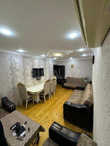 Satılır 3 otaqlı köhnə tikili 68 m², Bakıxanov q., photo 1 from 18