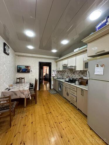 Satılır 3 otaqlı köhnə tikili 68 m², Bakıxanov q., photo 14 from 18