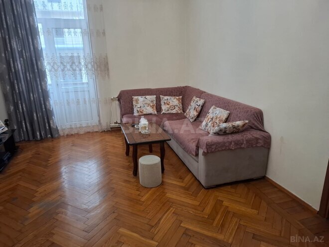 Satılır 3 otaqlı köhnə tikili 85 m², Sahil m., photo 3 from 14