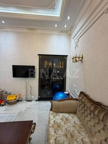 Satılır 4 otaqlı köhnə tikili 215 m², Sahil m., photo 15 from 26
