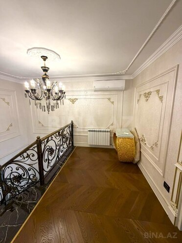 Satılır 4 otaqlı köhnə tikili 215 m², Sahil m., photo 18 from 26