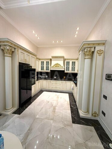 Satılır 4 otaqlı köhnə tikili 215 m², Sahil m., photo 16 from 26