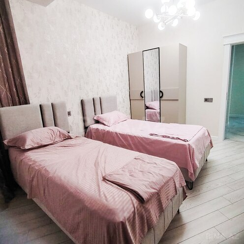 Продаётся 4-комн. новостройка 140 м², м. Нефтчиляр, photo 12 from 32