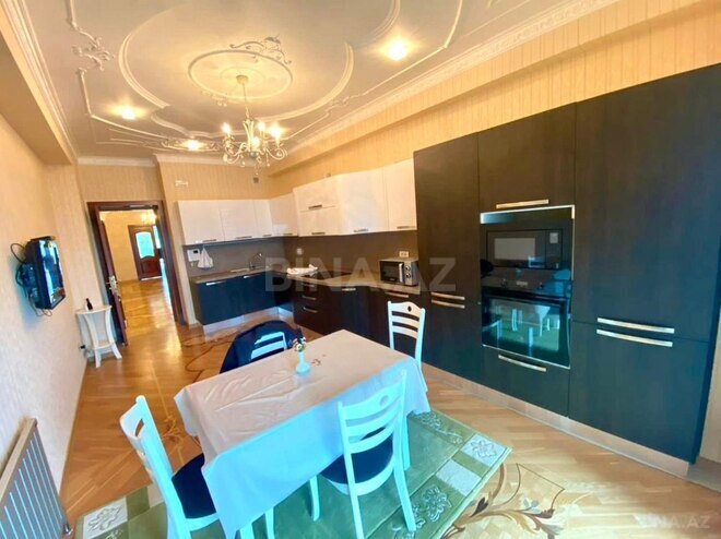 İcarəyə verilir 3 otaqlı yeni tikili 220 m², Şah İsmayıl Xətai m., photo 14 from 25