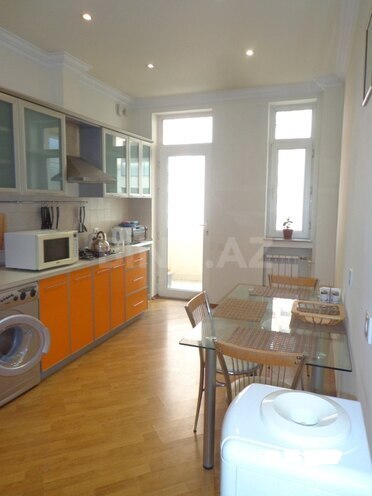 İcarəyə verilir 2 otaqlı yeni tikili 92 m², Nizami m., photo 10 from 16