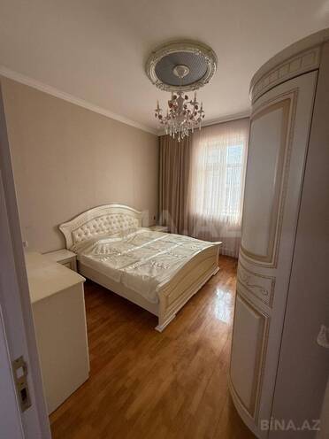 Сдаётся 2-комн. вторичка 72 м², м. Иншаатчылар, photo 4 from 9