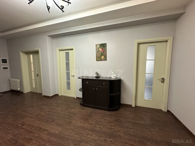 Продаётся 4-комн. новостройка 178 м², м. Низами, photo 31 from 32