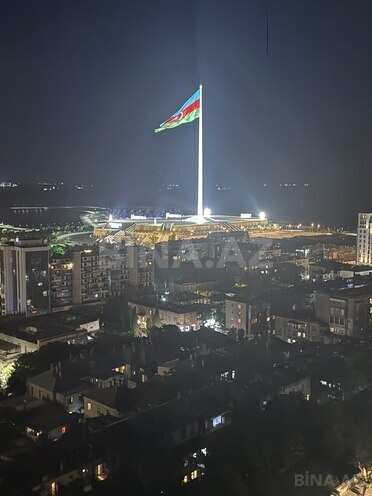 Satılır 4 otaqlı köhnə tikili 120.3 m², Bayıl q., photo 17 from 19