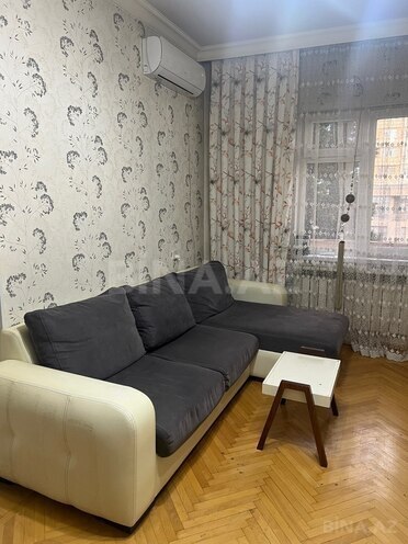 Satılır 2 otaqlı köhnə tikili 65 m², Koroğlu m., photo 11 from 20