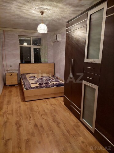 Satılır 2 otaqlı köhnə tikili 43 m², Qara Qarayev m., photo 1 from 7