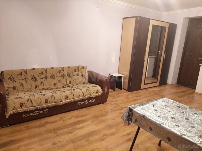 Satılır 2 otaqlı köhnə tikili 43 m², Qara Qarayev m., photo 3 from 7