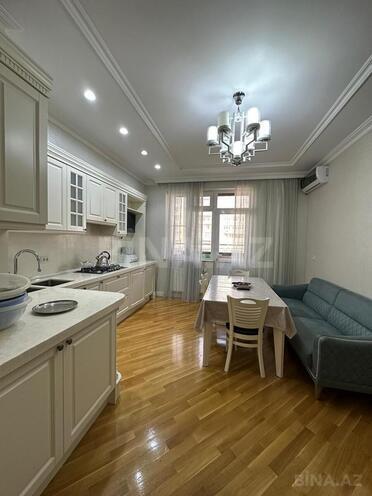 İcarəyə verilir 4 otaqlı yeni tikili 200 m², 28 May m., photo 11 from 19