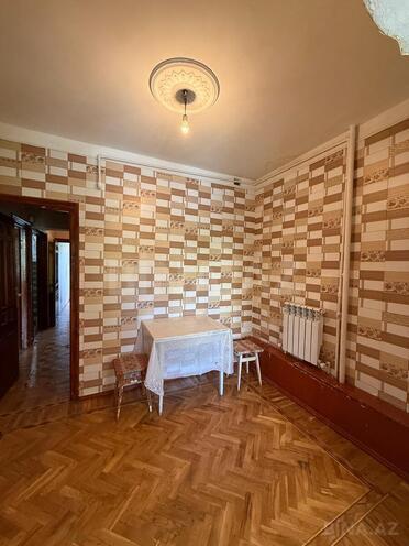 Satılır 2 otaqlı köhnə tikili 65 m², Xalqlar Dostluğu m., photo 7 from 12