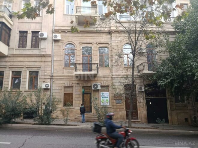 Satılır 2 otaqlı köhnə tikili 60 m², İçəri Şəhər m., photo 1 from 16