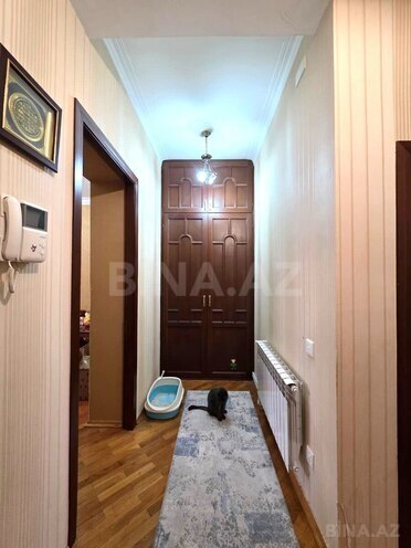 Продаётся 3-комн. вторичка 80 м², м. Низами, photo 11 from 18
