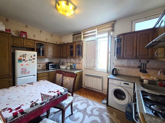 Продаётся 3-комн. вторичка 80 м², м. Низами, photo 9 from 18