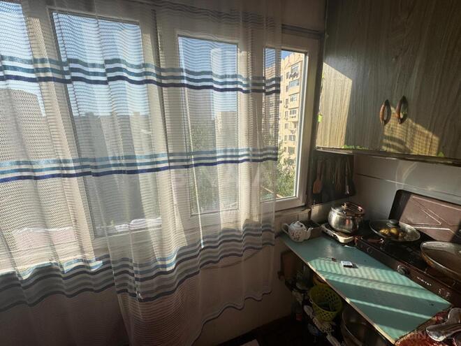 Satılır 3 otaqlı köhnə tikili 50 m², Xalqlar Dostluğu m., photo 17 from 22