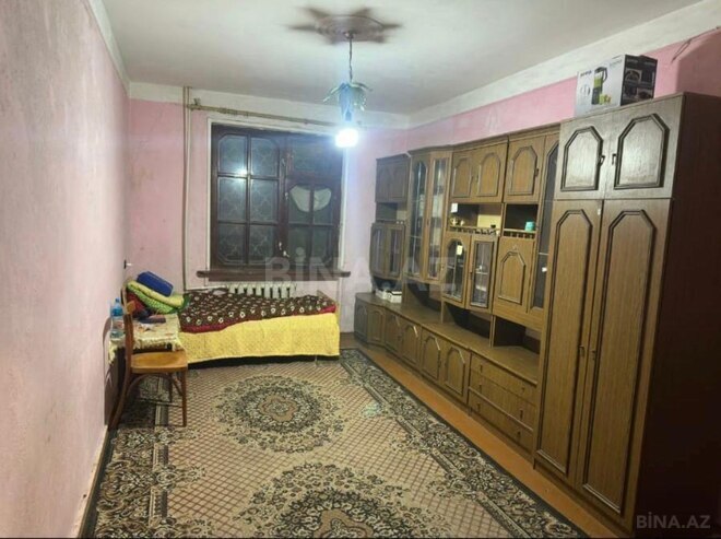 Satılır 2 otaqlı köhnə tikili 65 m², Xalqlar Dostluğu m., photo 1 from 7