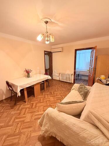 Сдаётся 1-комн. вторичка 45 м², м. Элмляр Академиясы, photo 4 from 10