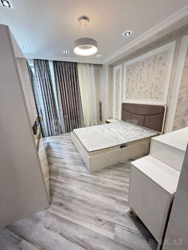 Сдаётся 3-комн. новостройка 110 м², м. Иншаатчылар, photo 7 from 11