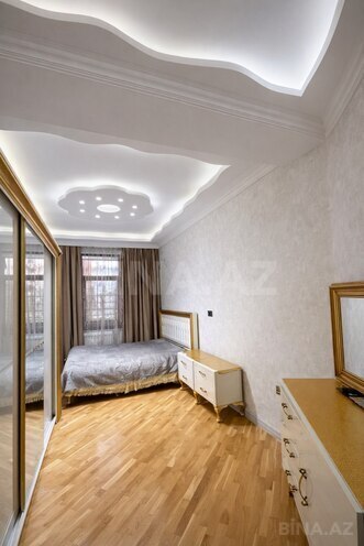Satılır 4 otaqlı yeni tikili 247 m², 28 May m., photo 7 from 12