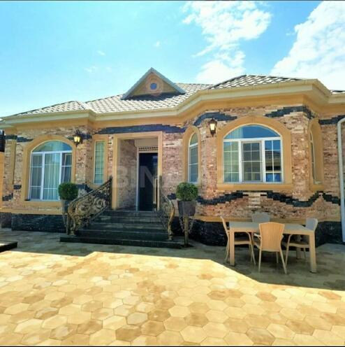 Продаётся 4-комн. дом/дача 160 м², пос. Мардакан, photo 1 from 8