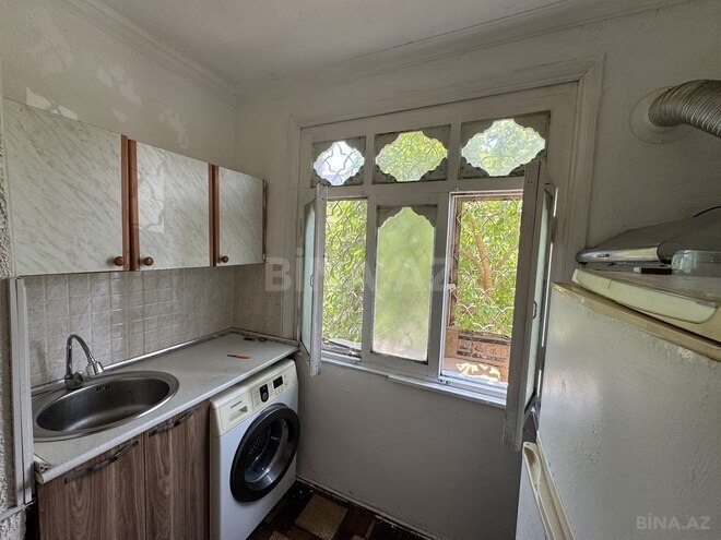 Продаётся 2-комн. вторичка 40 м², м. Нефтчиляр, photo 12 from 16