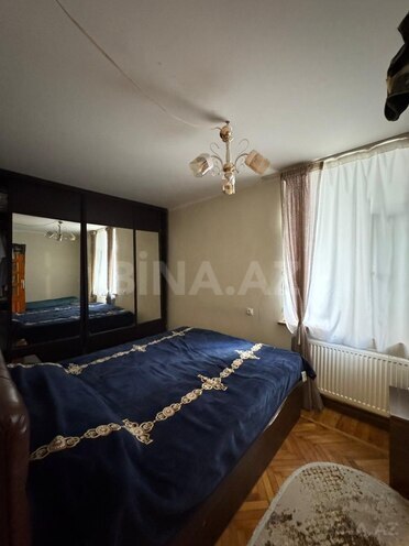 Продаётся 3-комн. вторичка 65 м², м. Элмляр Академиясы, photo 4 from 10