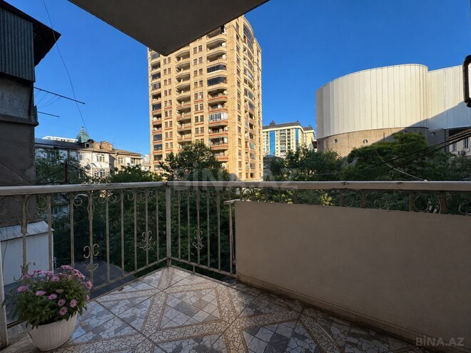 Satılır 3 otaqlı köhnə tikili 73 m², Nəriman Nərimanov m., photo 9 from 15