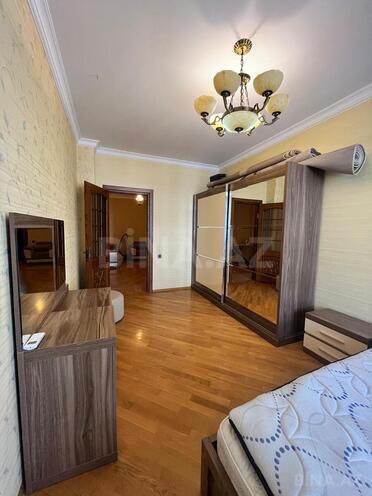 İcarəyə verilir 3 otaqlı yeni tikili 150 m², Nizami m., photo 7 from 32