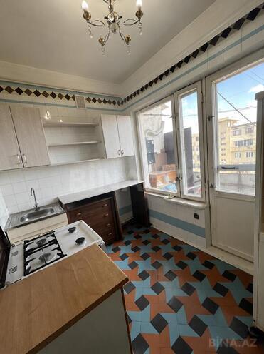 Satılır 2 otaqlı köhnə tikili 75 m², Bakıxanov q., photo 11 from 18