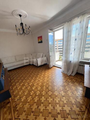 Satılır 2 otaqlı köhnə tikili 75 m², Bakıxanov q., photo 4 from 18