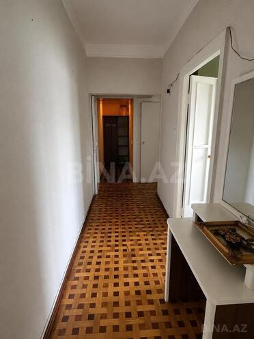 Satılır 2 otaqlı köhnə tikili 75 m², Bakıxanov q., photo 12 from 18