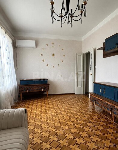 Satılır 2 otaqlı köhnə tikili 75 m², Bakıxanov q., photo 3 from 18