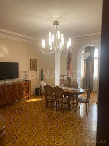 Satılır 2 otaqlı köhnə tikili 78 m², Nəsimi r., photo 4 from 10