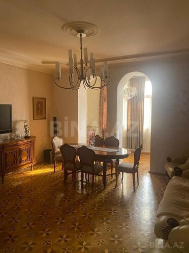 Satılır 2 otaqlı köhnə tikili 78 m², Nəsimi r., photo 3 from 10