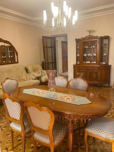 Satılır 2 otaqlı köhnə tikili 78 m², Nəsimi r., photo 1 from 10