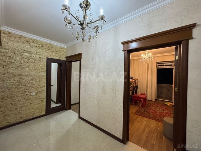 Продаётся 4-комн. вторичка 110 м², м. Низами, photo 10 from 14
