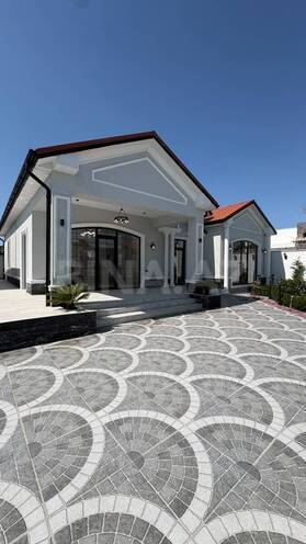 Satılır 4 otaqlı həyət evi/bağ evi 190 m², Qala q., photo 1 from 32