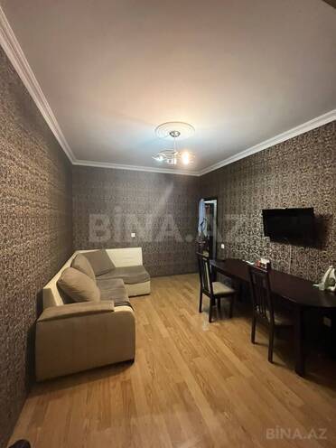 Сдаётся 3-комн. вторичка 70 м², м. 20 января, photo 1 from 15