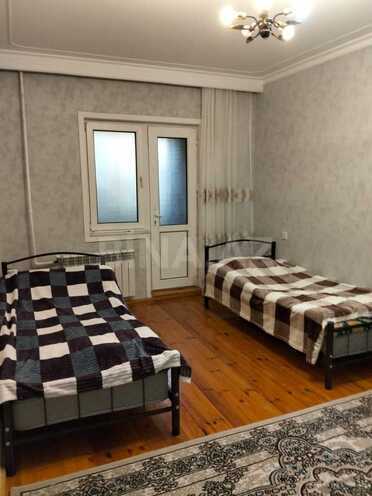 İcarəyə verilir 4 otaqlı köhnə tikili 110 m², İnşaatçılar m., photo 4 from 21