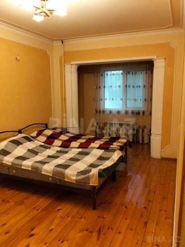 İcarəyə verilir 4 otaqlı köhnə tikili 110 m², İnşaatçılar m., photo 12 from 21