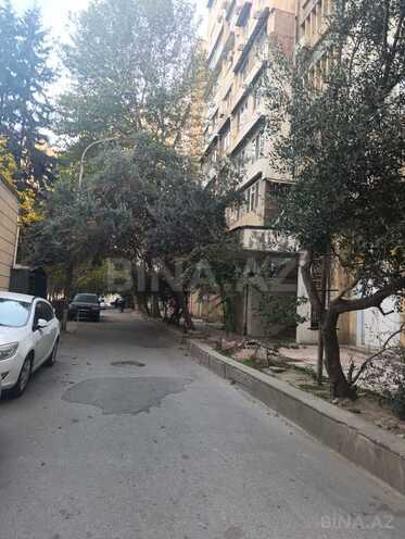 Satılır 3 otaqlı köhnə tikili 65 m², Nəsimi r., photo 3 from 12
