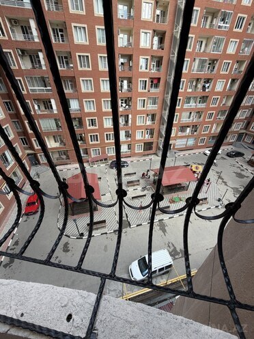 Продаётся 3-комн. новостройка 101 м², м. Мемар Аджеми, photo 1 from 12