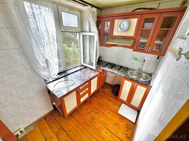 İcarəyə verilir 3 otaqlı köhnə tikili 85 m², Qara Qarayev m., photo 4 from 15