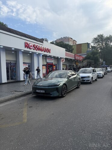 Satılır 3 otaqlı köhnə tikili 55 m², Memar Əcəmi m., photo 1 from 16